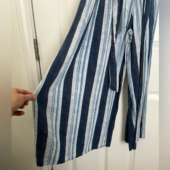 Jumpsuit size large - Picture 3 of 4